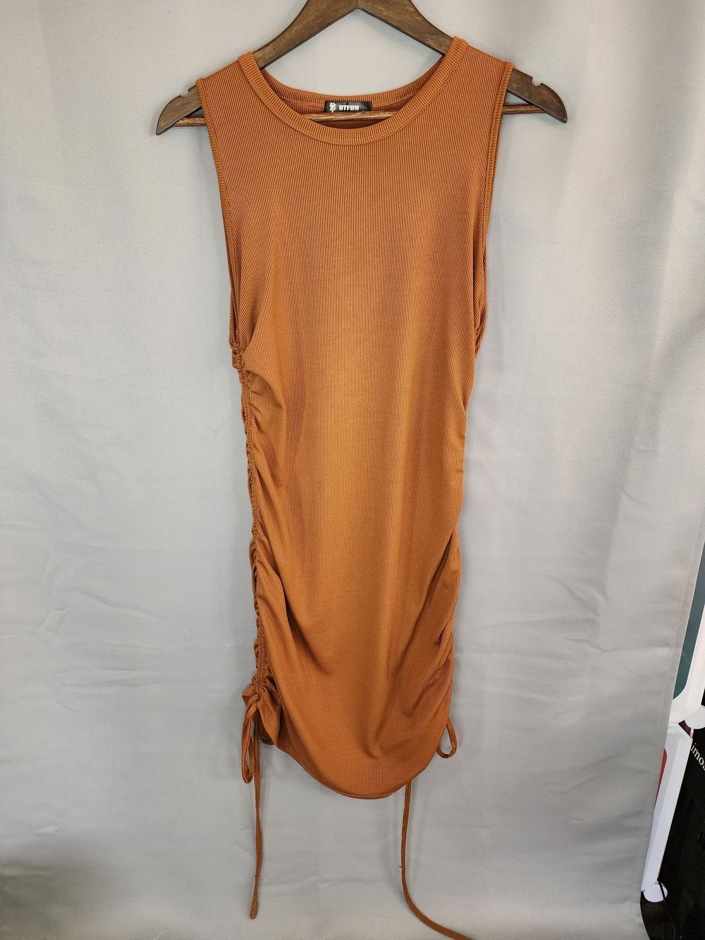 BTFBM Ribbed Crew Neck Dress in Warm Caramel